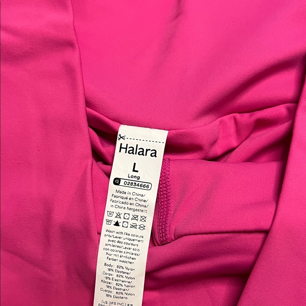 Halara Super High Waisted 2-in-1 Yoga Shorts (5”) - Picture 2 of 5